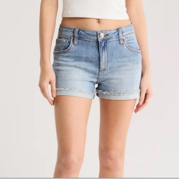 See Thru Soul NEW Blue Jean Shorts Mid-Thigh Cuffed - Picture 1 of 10
